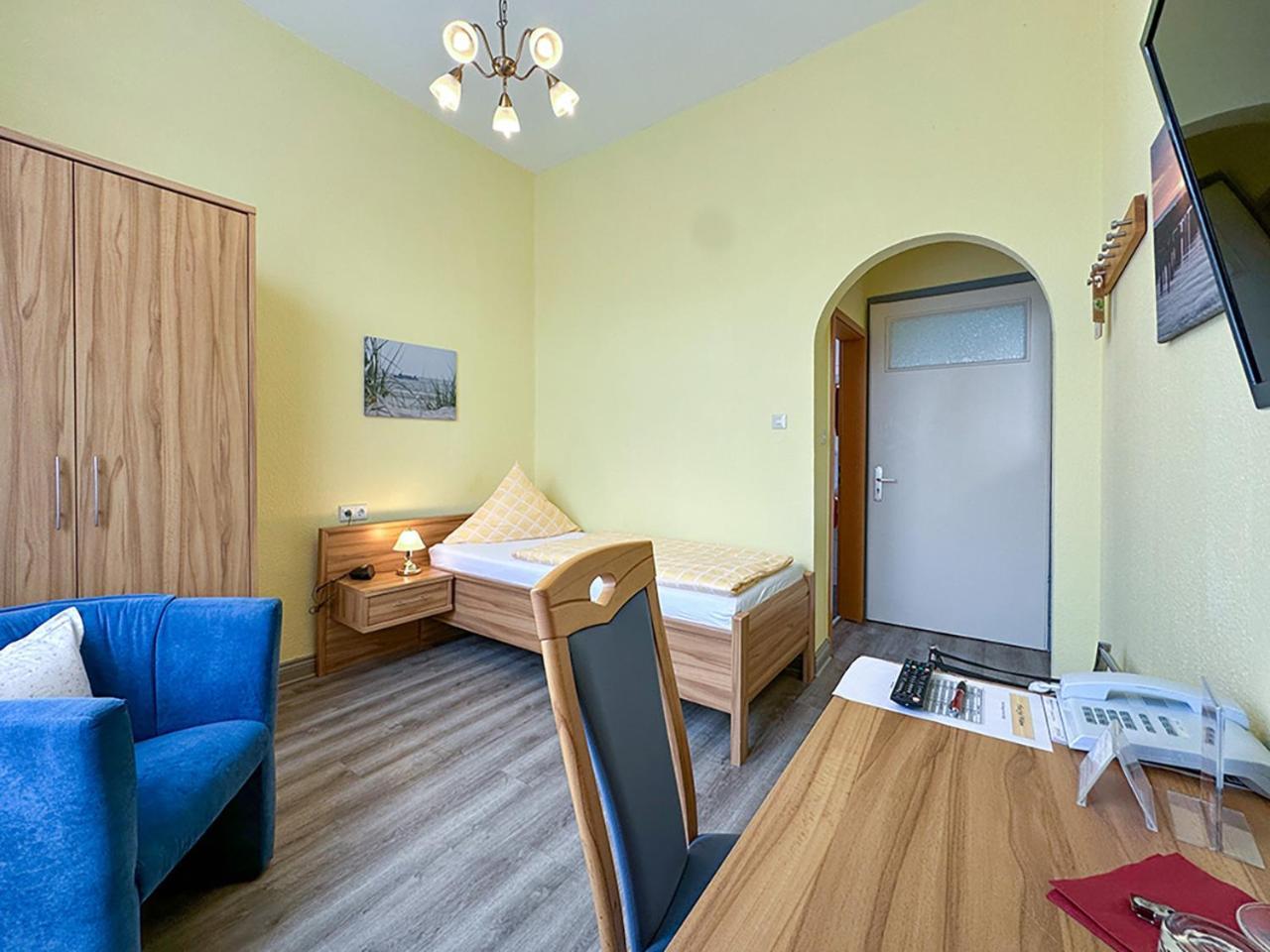 Graf Waldersee 3*