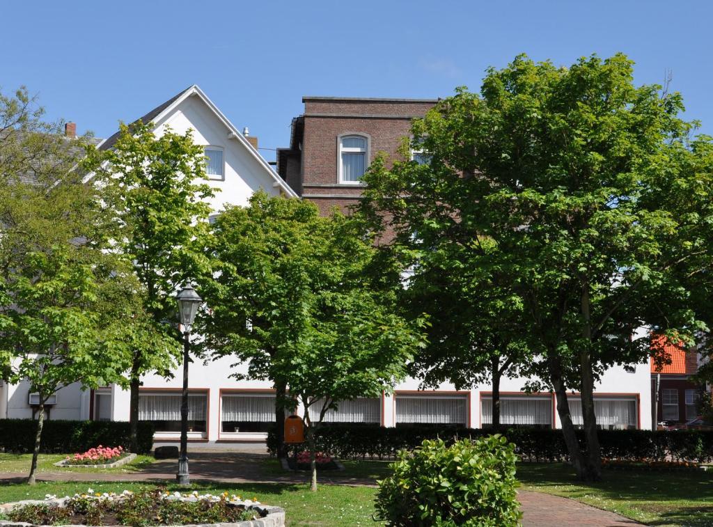 Hotel Graf Waldersee 3*